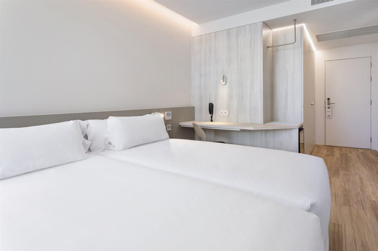 B&B Hotel Санту-Тірсу Екстер'єр фото
